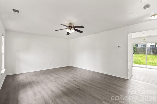 Building Photo - 2724 Mulberry Pond Dr