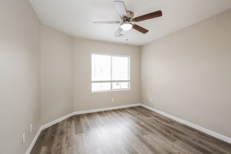 Building Photo - 1417 Beams Ave