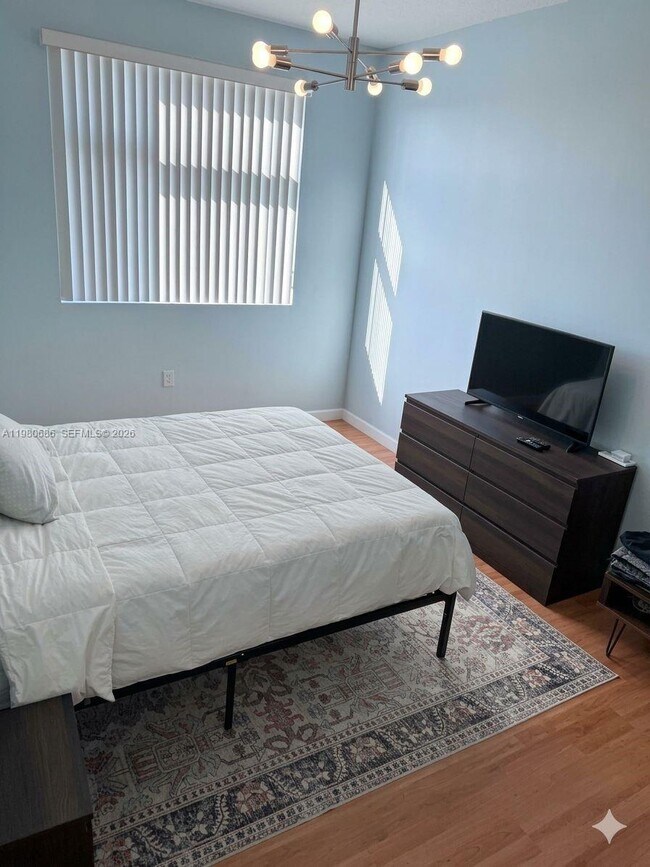 Building Photo - 140 S Dixie Hwy