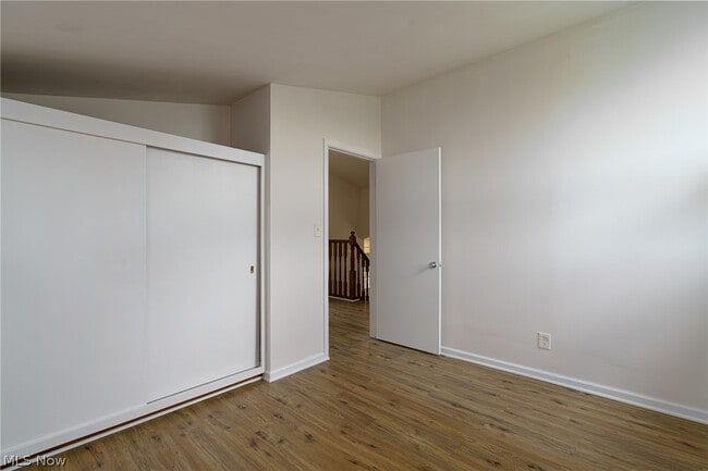 Building Photo - 9081 Royalton Rd
