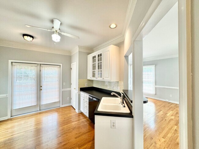 Building Photo - 5208 Autumn Woods Dr