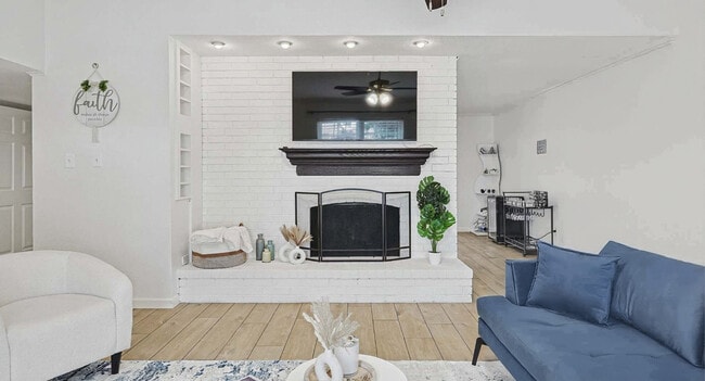 Building Photo - 5632 Terry St