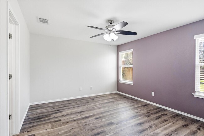 Building Photo - 209 Rinehardt St