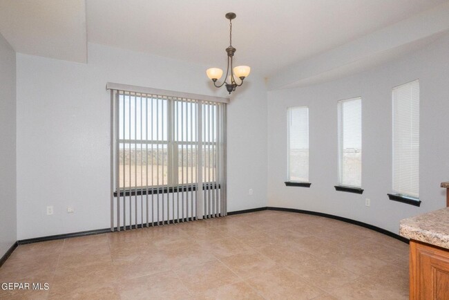 Building Photo - 3274 Maple Point Dr