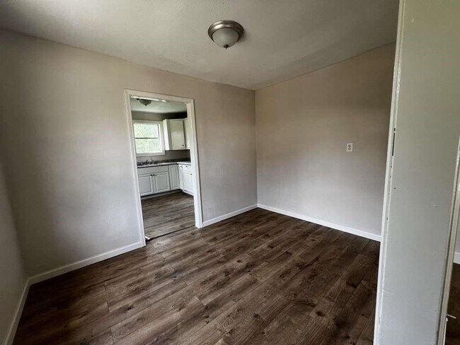 Building Photo - 8606 Prairie View Dr