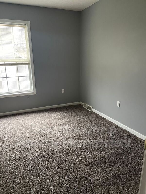 Building Photo - 2145 Crossfield Dr