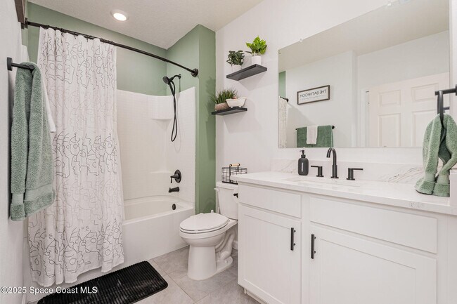 Building Photo - 943 Remington Green Dr SE