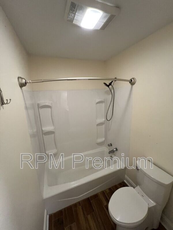 Building Photo - 1944 W Marsden Pl