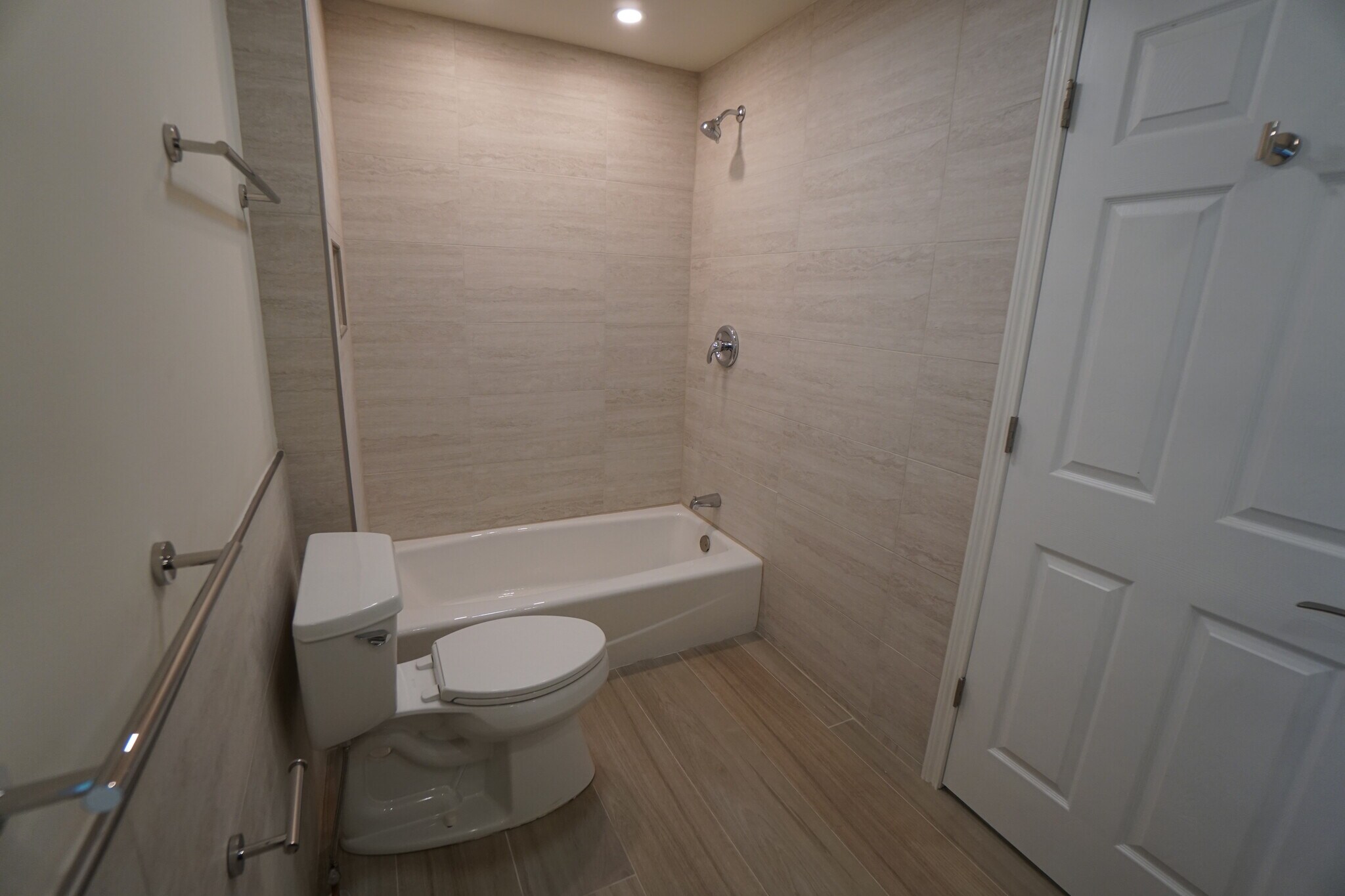Building Photo - 28W383 Behrs Circle Dr S