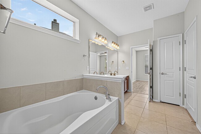 Building Photo - 25311 Mallard Bay Ln