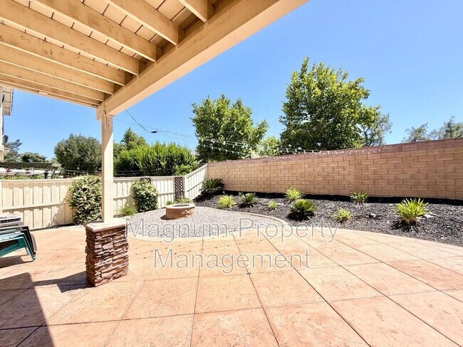 Building Photo - 33517 Cedar Creek Ln