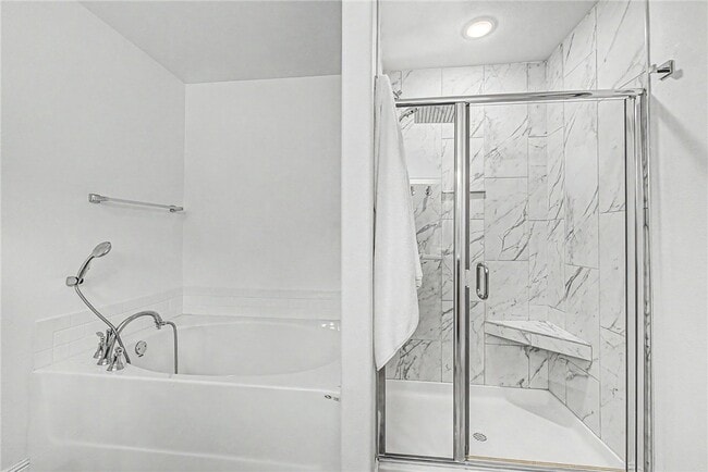 Building Photo - 2070 Wildflower Dr