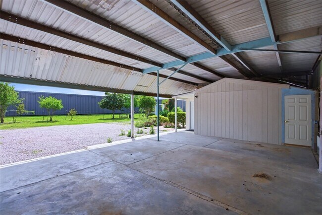 Building Photo - 2543 Co Rd 332