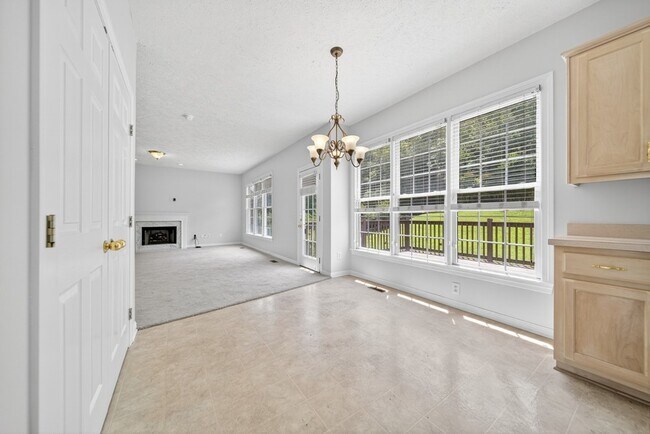 Building Photo - 118 Wynbrooke Trace