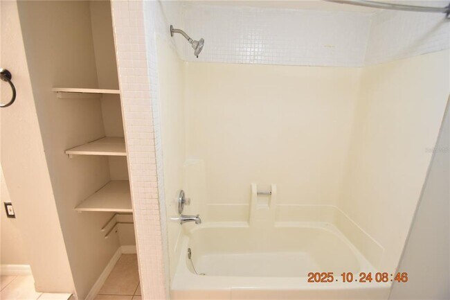 Building Photo - 10011 N 28th St