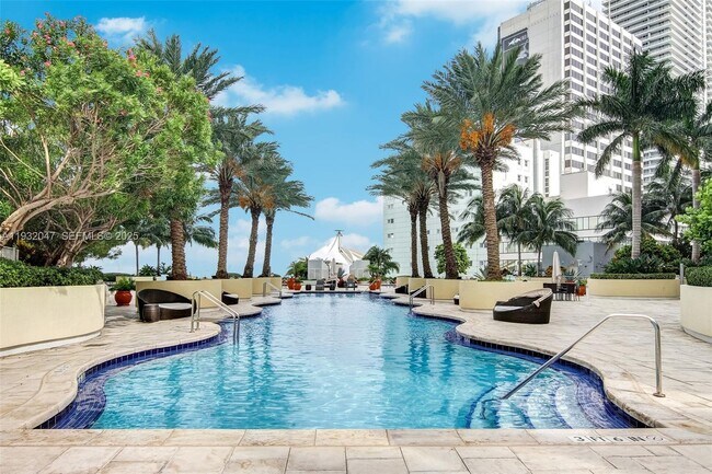 Building Photo - 244 Biscayne Blvd