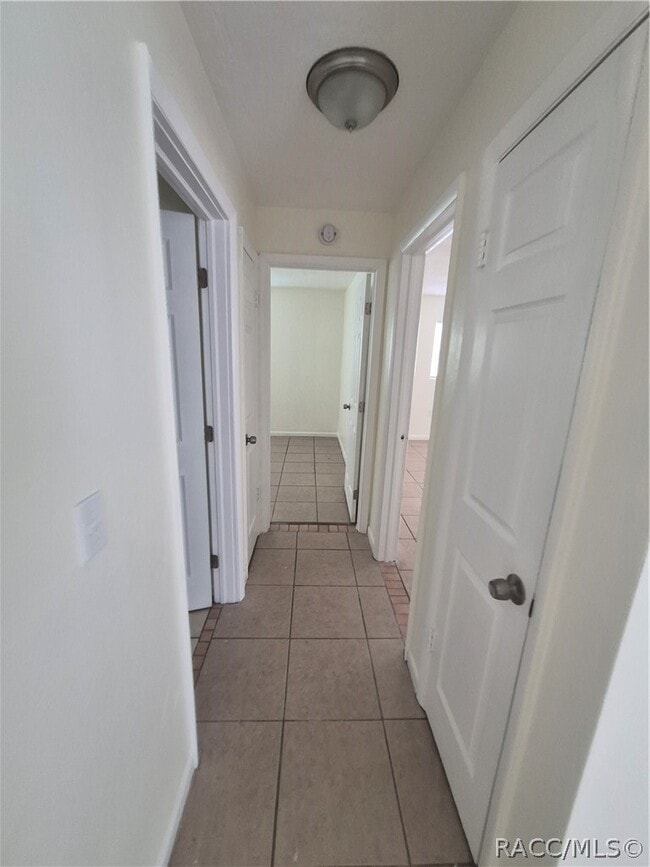 Building Photo - 16 N Osceola St