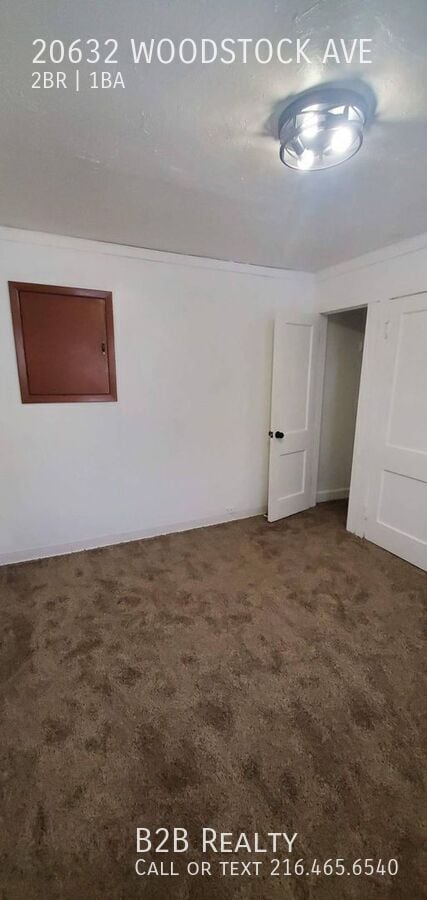 Building Photo - 20632 Woodstock Ave