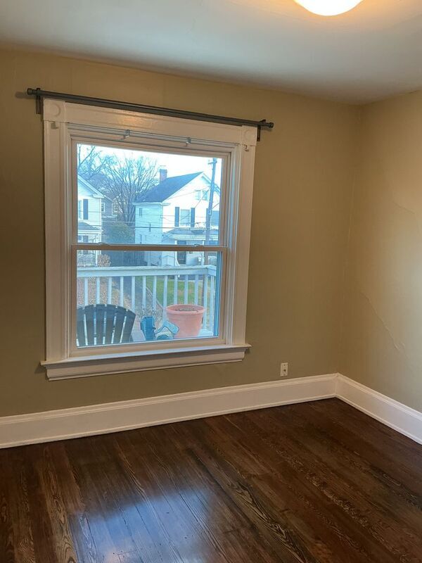 Building Photo - 2889 Markbreit Ave