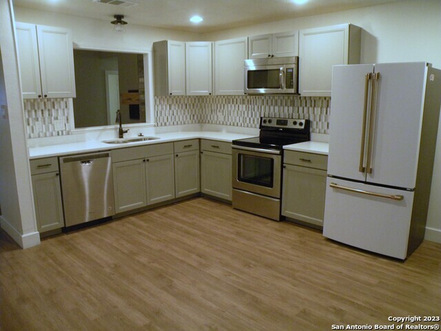 Building Photo - 13903 Cedar Canyon