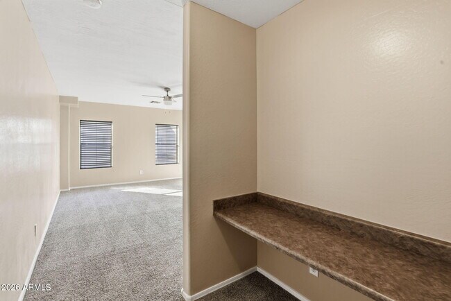 Building Photo - 15818 N 25th St