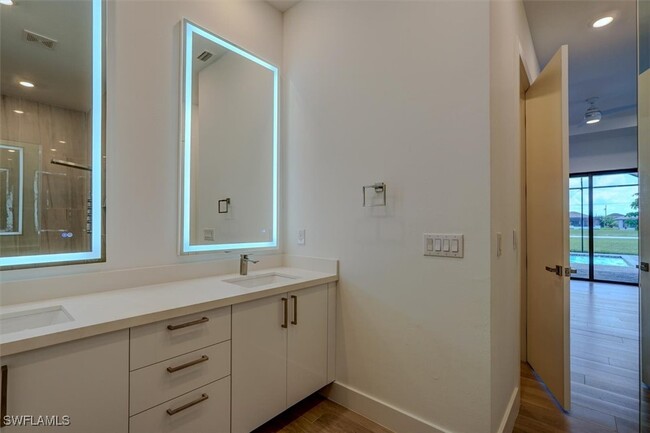 Building Photo - 1227 NW 40th Pl