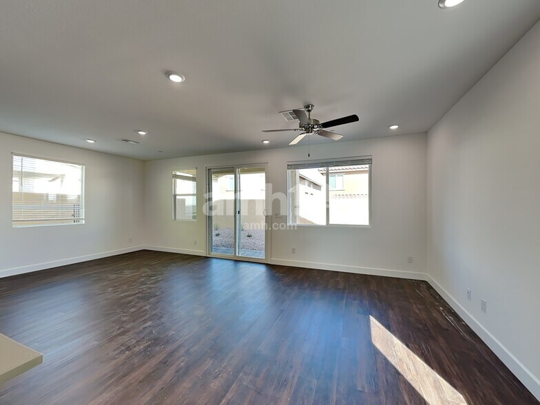 Building Photo - 124 Island Plumeria Ln