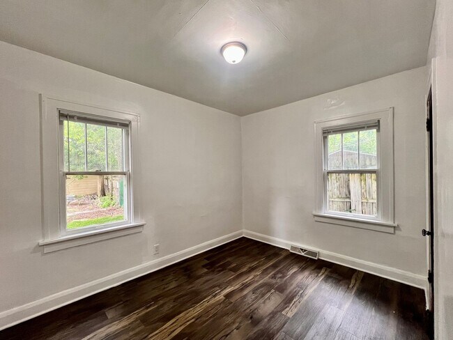 Building Photo - 4158 Mayfield Dr