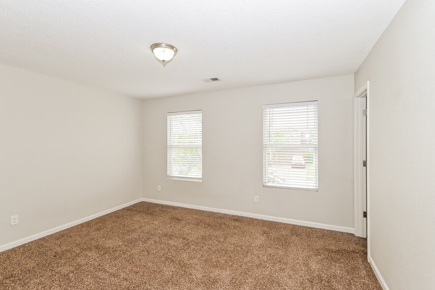 Building Photo - 7768 Gosbrook Ln