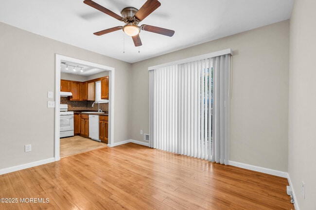 Building Photo - 562 Innkeeper Ln