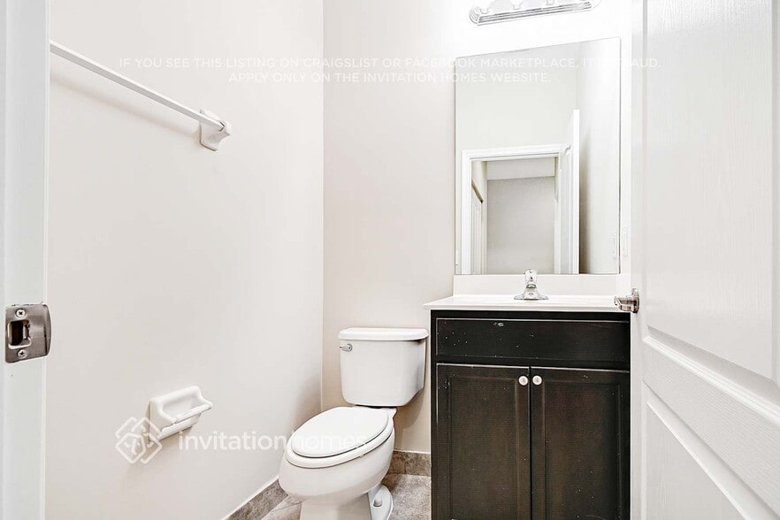 Building Photo - 9718 SW Purple Martin Way