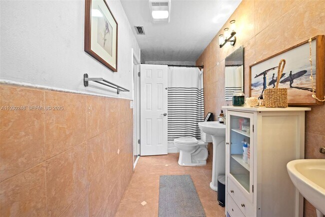 Building Photo - 410 Sailboat Cir