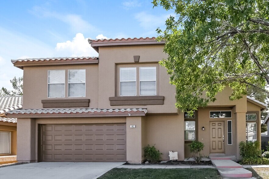Primary Photo - 147 Alterra Dr