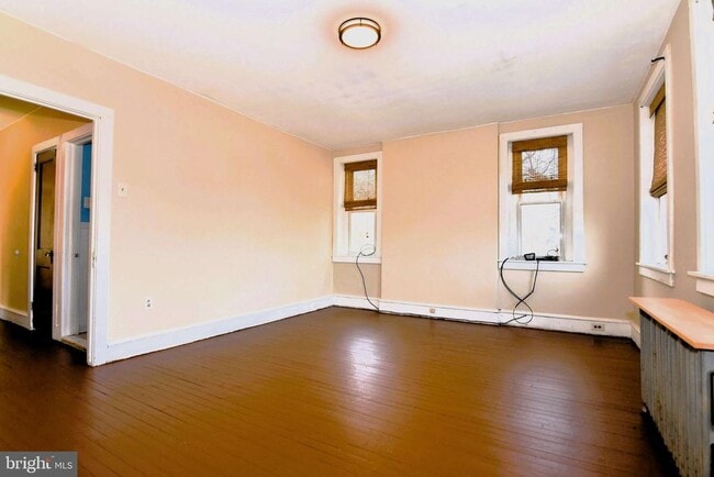 Building Photo - 5838 Henry Ave