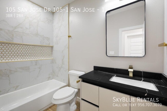 Building Photo - 105 San Jose Dr