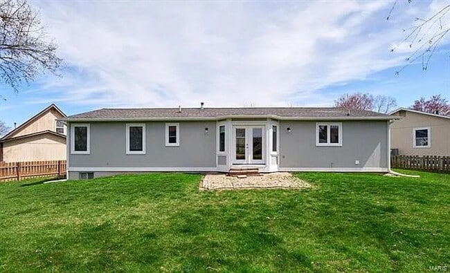 Building Photo - Coming Soon St Peters Area