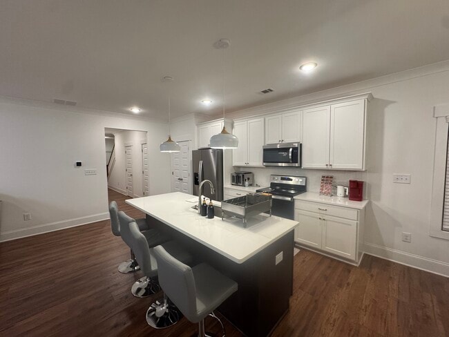 Building Photo - 190 Fritz Mar Ln