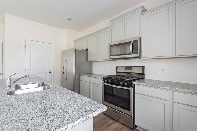 Building Photo - 4742 Willow Bluff Cir