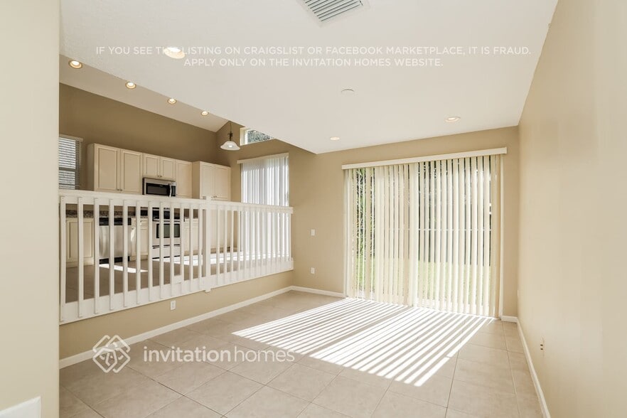 Building Photo - 9105 Dupont Pl