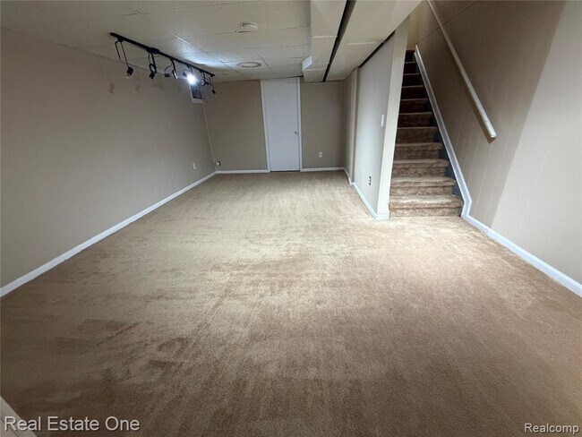 Building Photo - 37035 E Aragona Dr