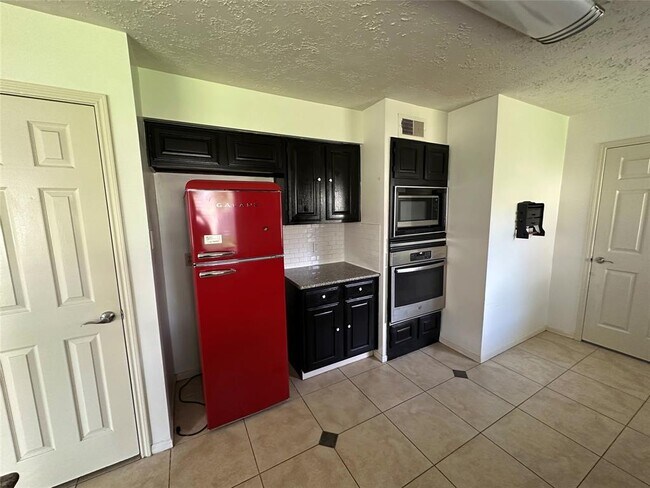 Building Photo - 3222 Settlers Way Blvd