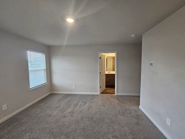 Building Photo - Beautiful Townhome for Lease in Lawrenceville