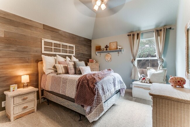 Building Photo - GORGEOUS HOME IN BELTERRA WITH SPARKLING POOL & SERVICE INCLUDED