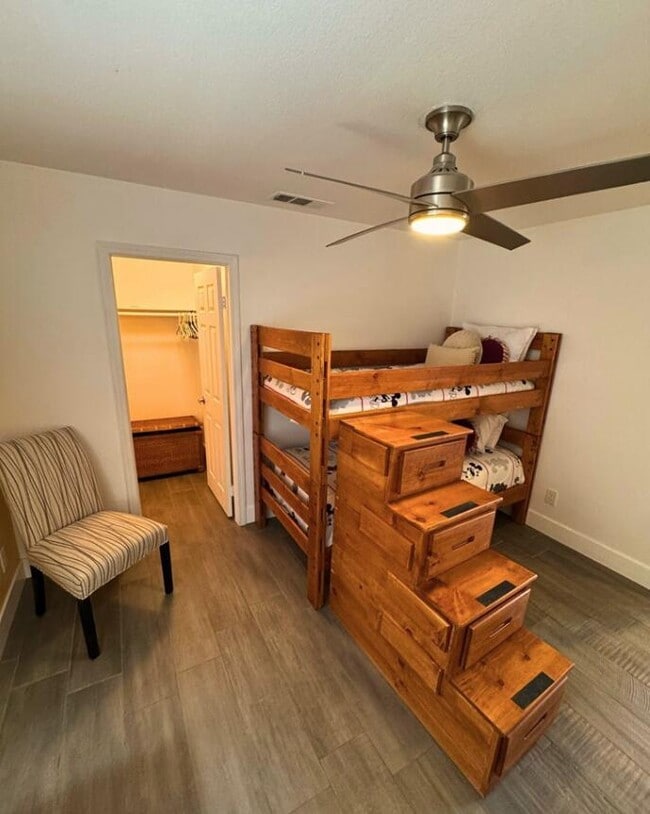 Building Photo - 43627 Regata Ct