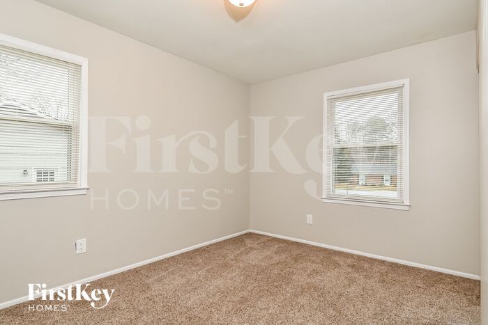 Building Photo - 1926 Middlewood Ct