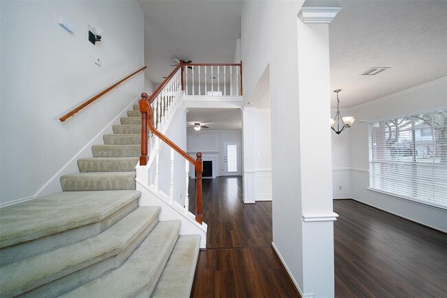 Building Photo - 427 Birch Hill Dr