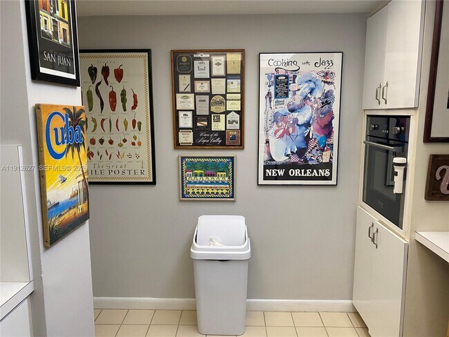 Building Photo - 3800 Galt Ocean Dr