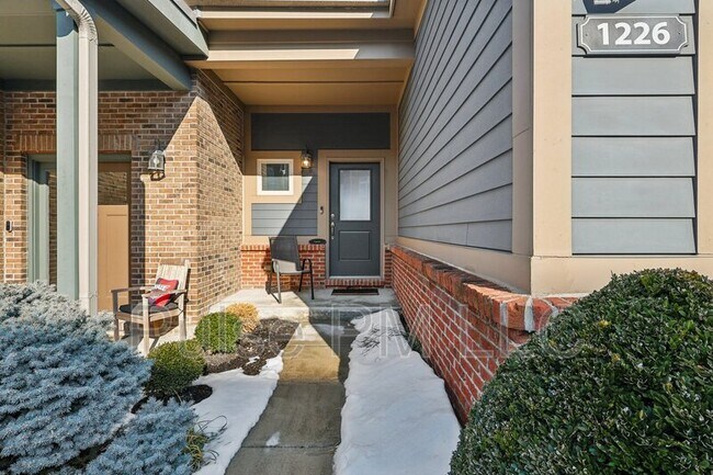 Building Photo - 1226 Grays Peak