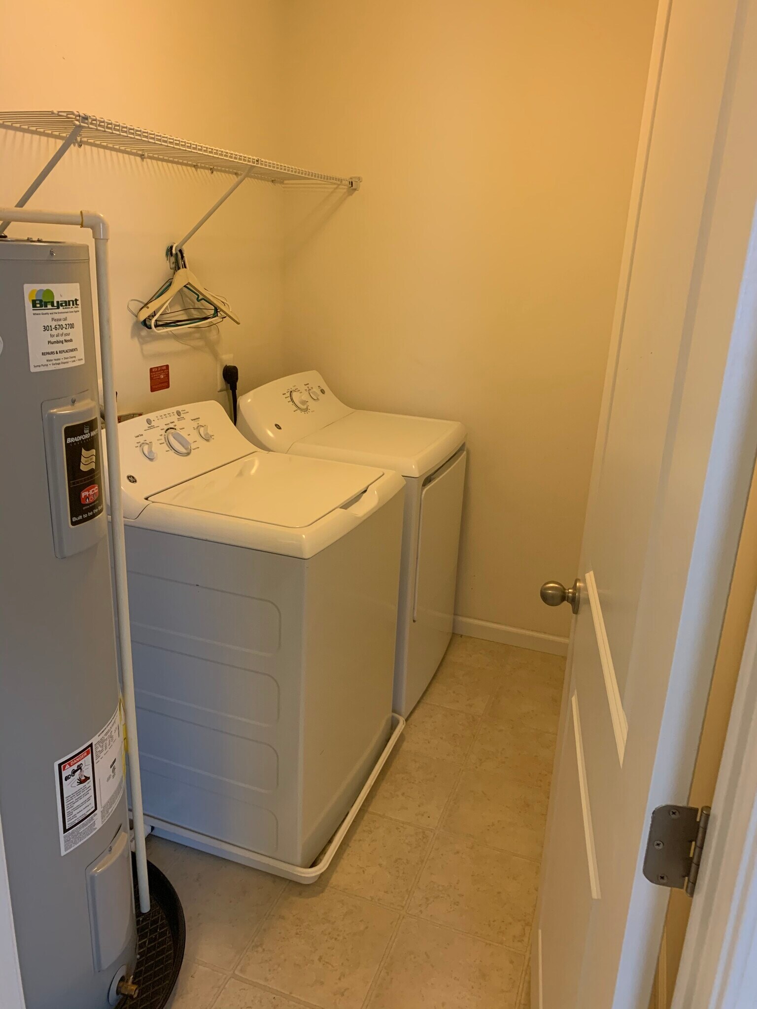 Building Photo - 120 Singleton Way