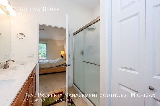 Building Photo - 2523 Holiday House Rd